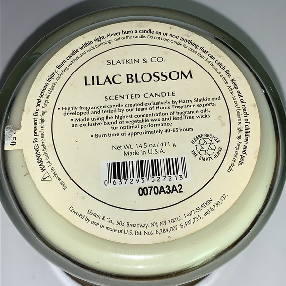 Lilac Blossom 3 Wick Candle Bath & Body Works - Picture 4 of 10